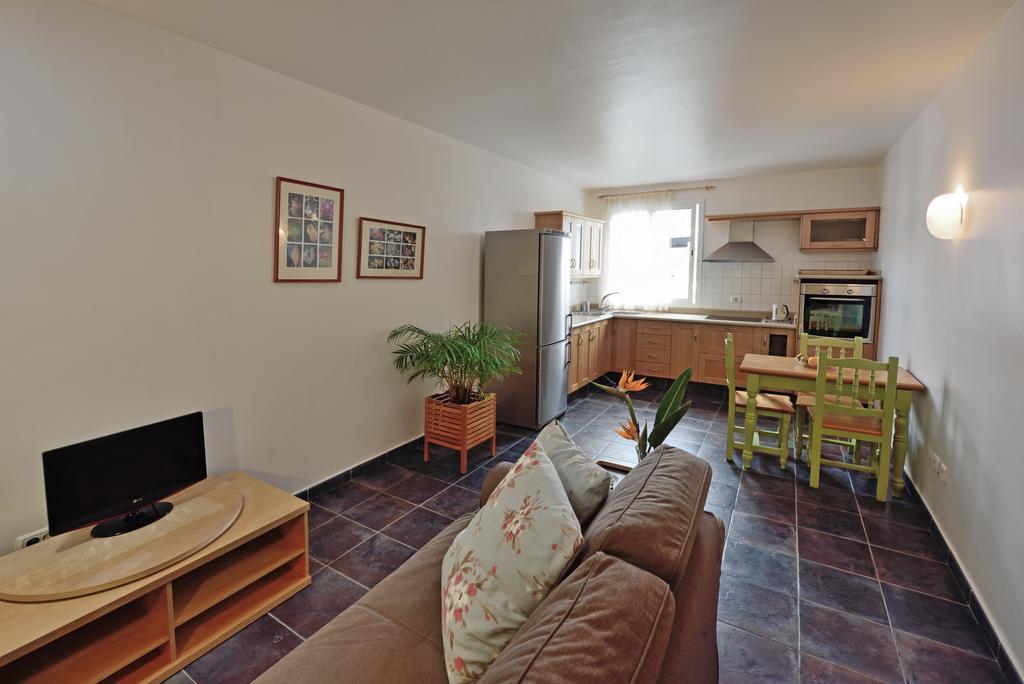 Apartamentos Adjovimar Los Llanos De Aridane Exteriér fotografie