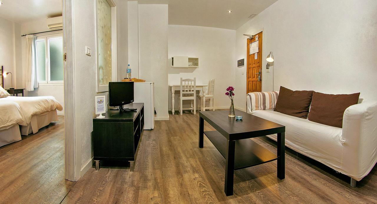 Apartamentos Adjovimar Los Llanos De Aridane Exteriér fotografie