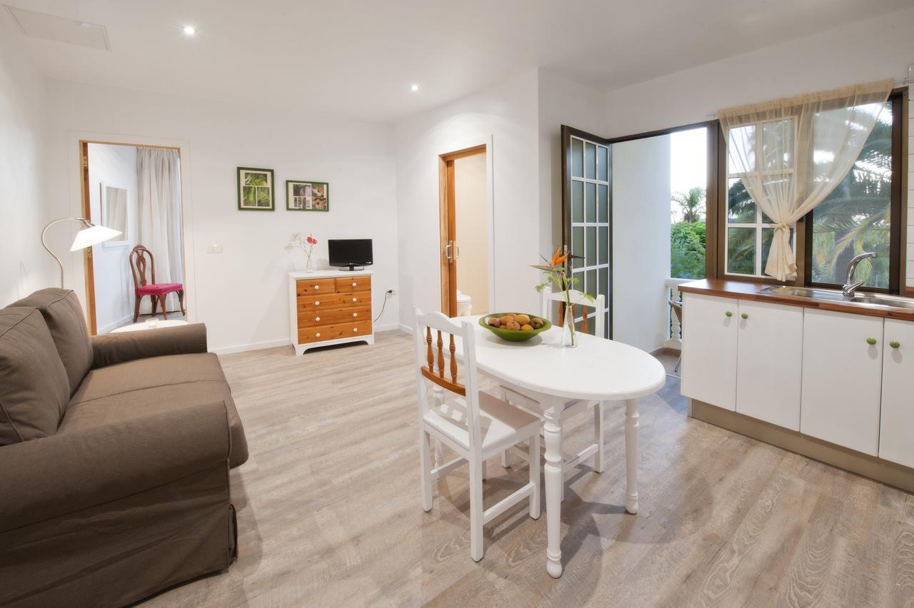 Apartamentos Adjovimar Los Llanos De Aridane Exteriér fotografie